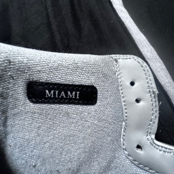 Jordan 1Dior Limited Edition “Miami” Men’s size 12 - Picture 4 of 11